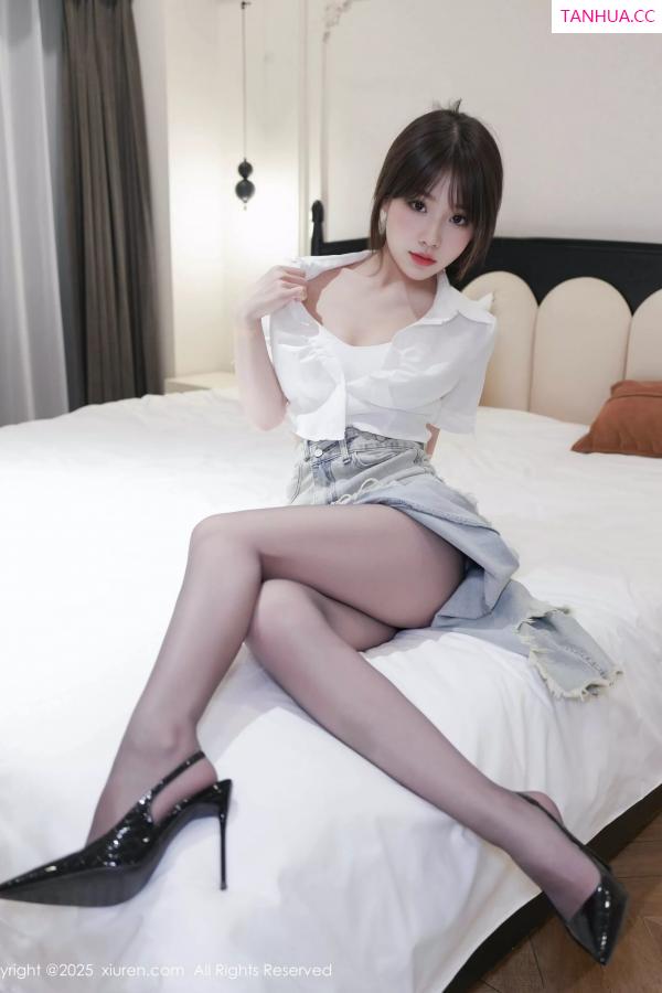 [XiuRen]高清写真图 2025.05.19 No.10294 汁汁 魅惑黑丝